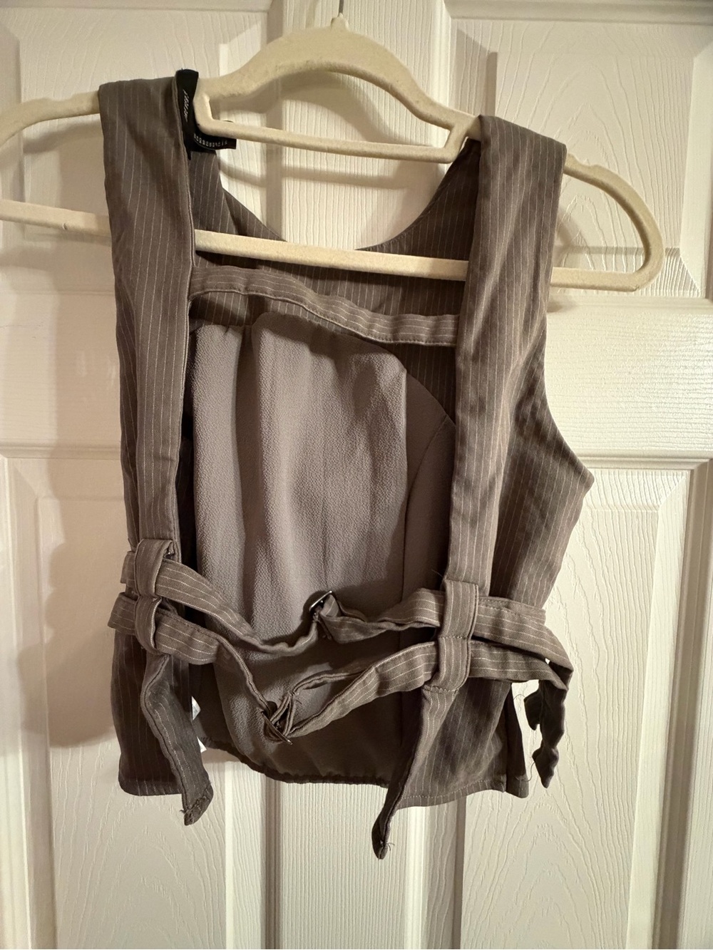 Forever 21 Women’s Gray Pinstripe Suit Vest Belted Lined Sleeveless Woven Med